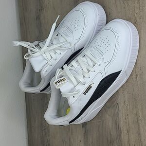 NEW Puma Platform Sneakers